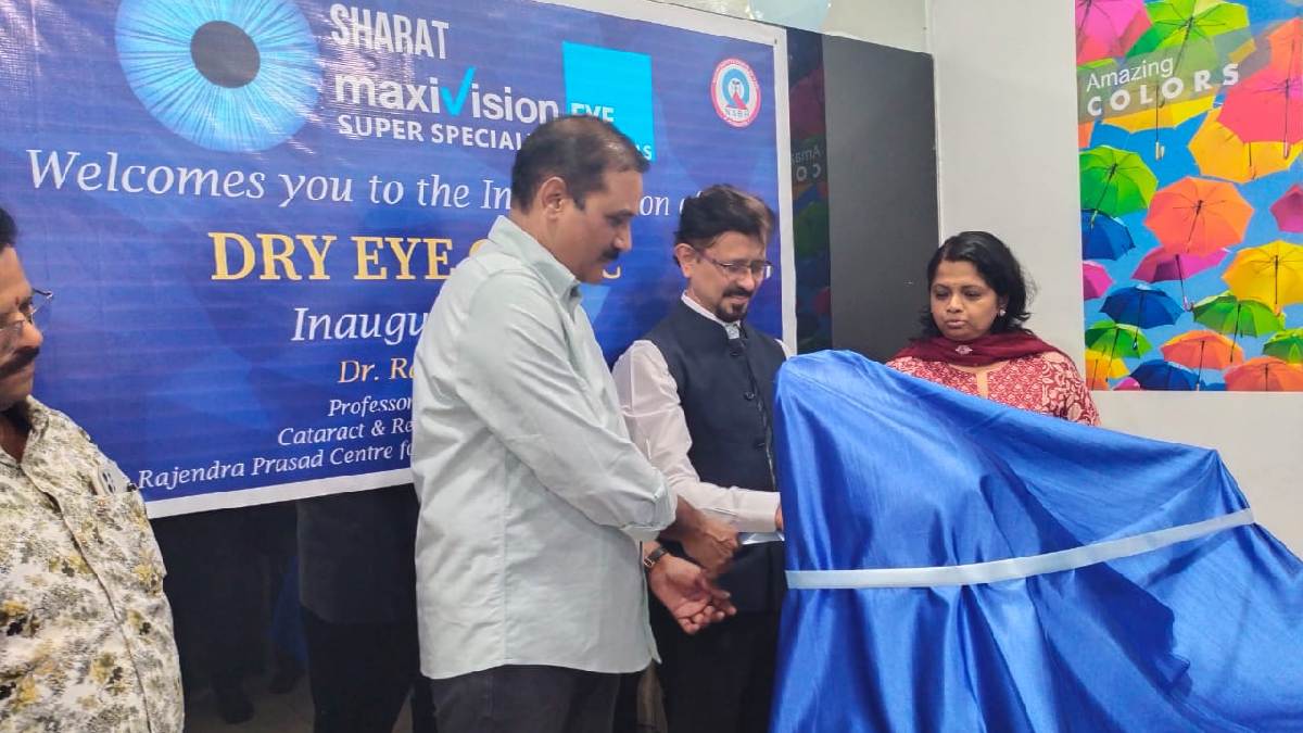 Sharat Maxivision introduces dry eye treatment in Warangal — L-R: Dr Sharat Babu and Prof Rajesh Sinha (AIIMS - Delhi), and Dr Annapoorna