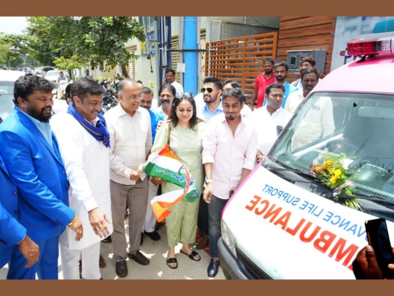 Karnataka-free-Pink-Ambulance-services