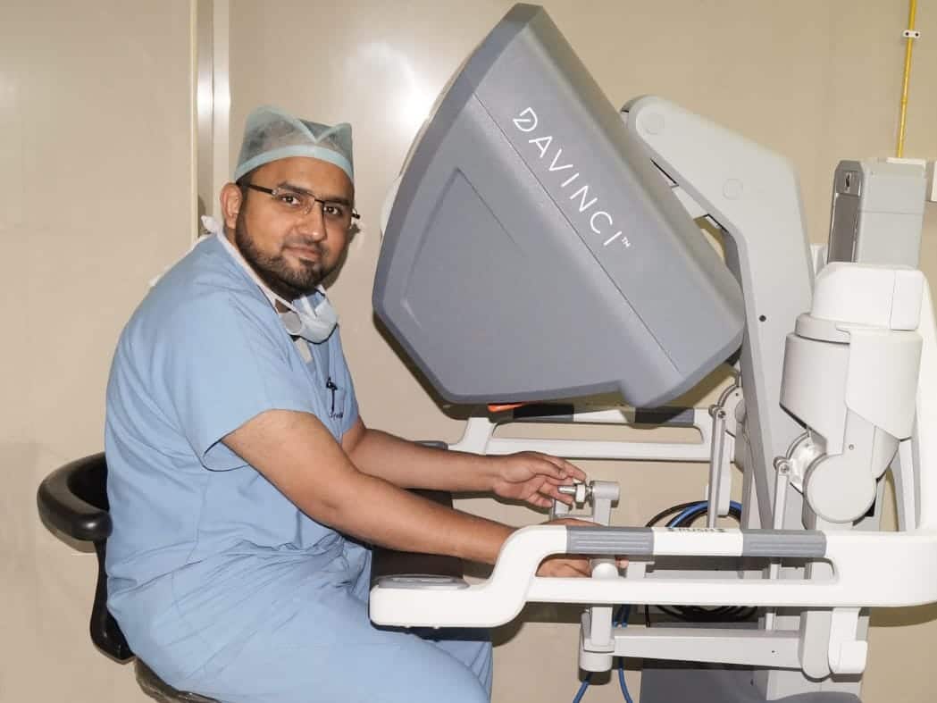 Lady treated for large bladder fistula with robotic surgery